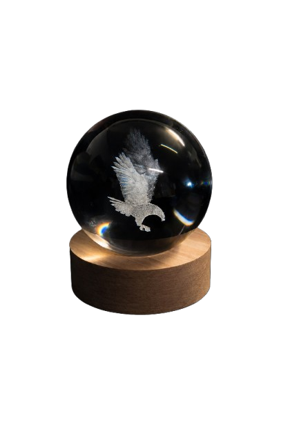 3D-lasergravierte Glaskugel mit Adler-Motiv von Glas Arts – Souvenir mit LED-Holzsockel