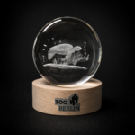 Glaskugel mit Schildkröte und Zoo Berlin Logo