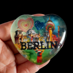 Herzmagnet Berlin in Hand