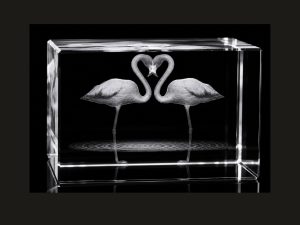 Glas-Arts Cube mit Flamingo-Motiv